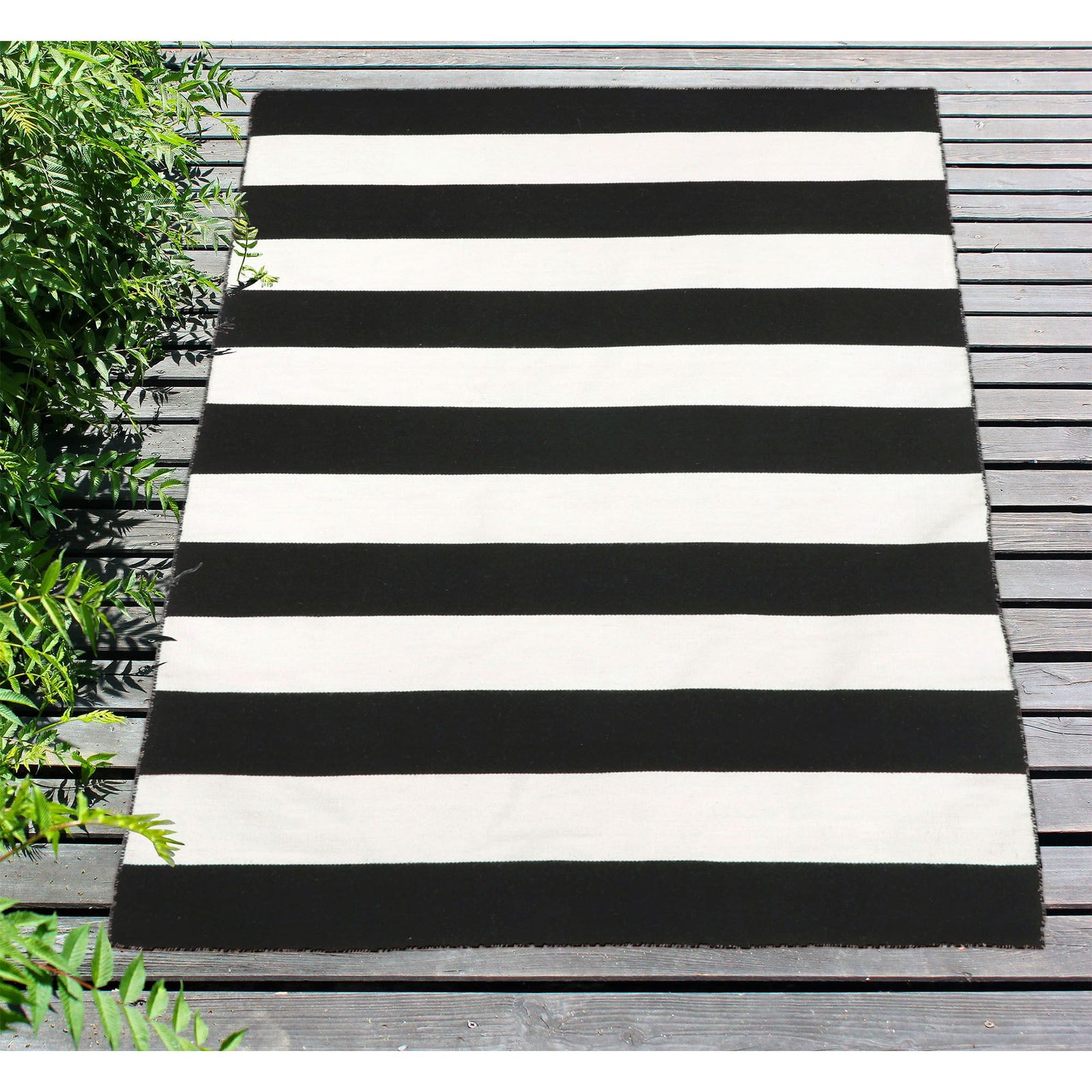 Liora Manne Transocean Indoor Outdoor Area Rug, Rugby Stripe, 8' 3" x 11' 6" - VMInnovations