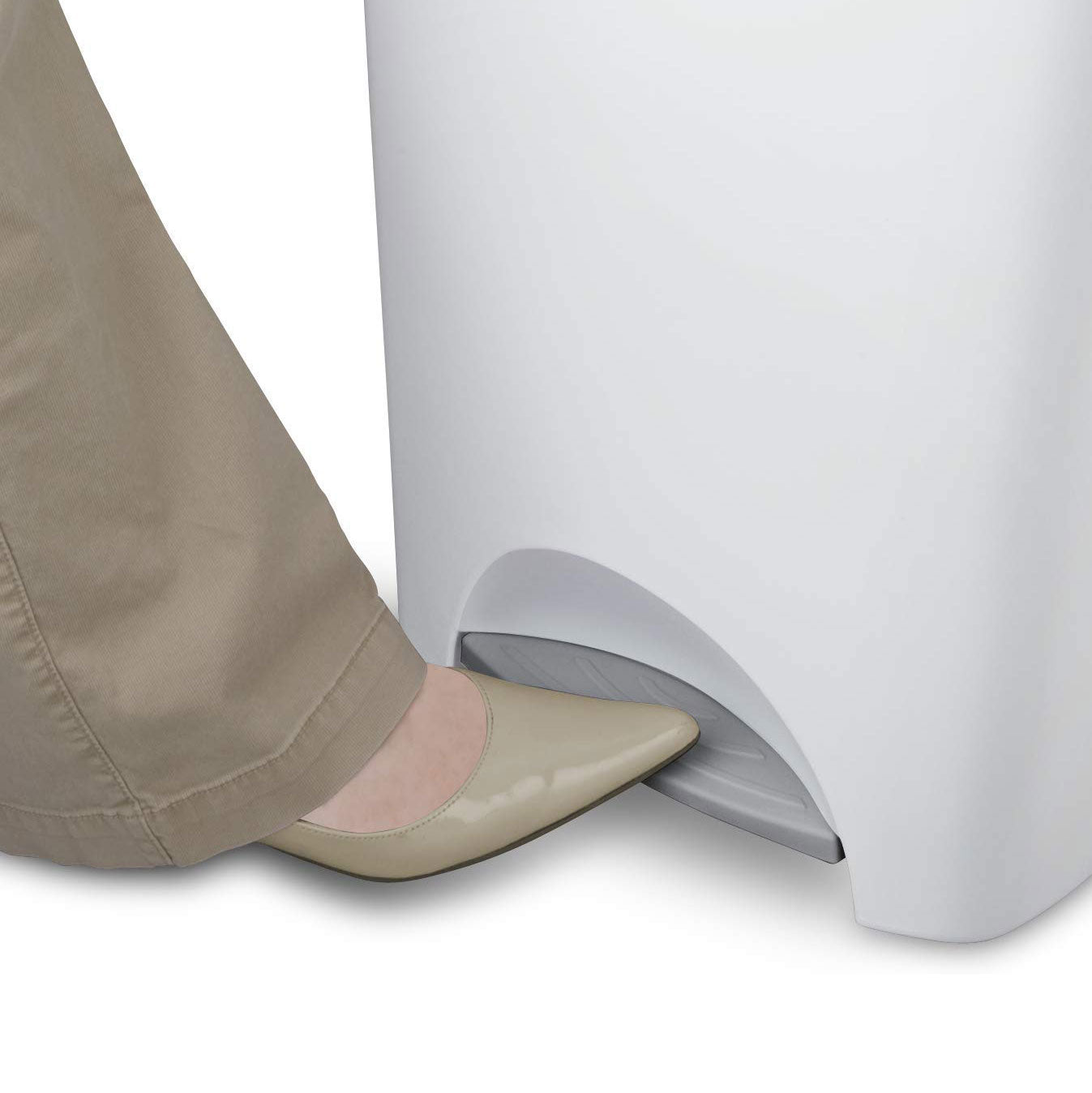 Sterilite 10968004 11-Gallon Hands Free Step on Lid Lifting Wastebasket (4 Pack)
