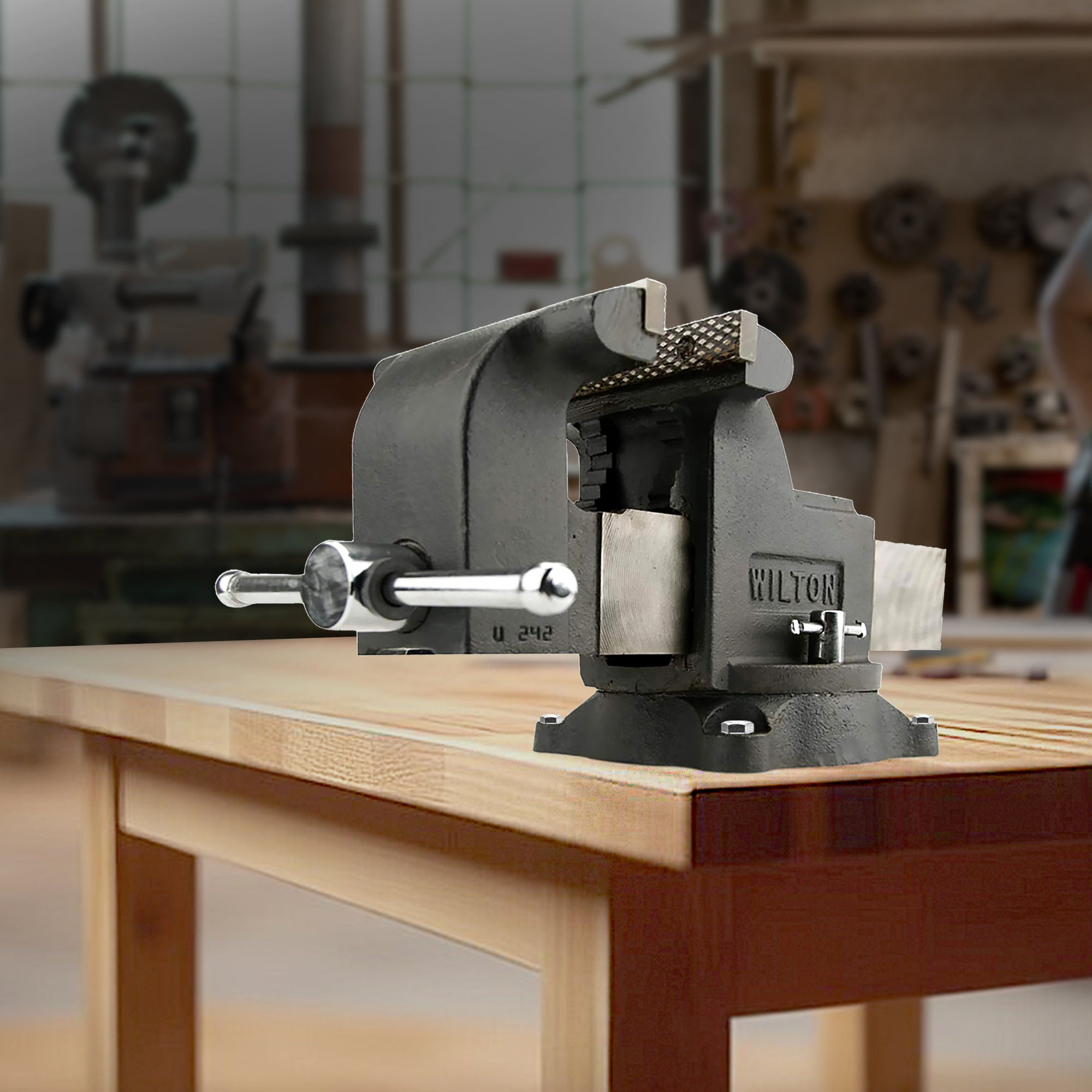 Wilton WS6 Work Shop Bench Vise w/ 6in Jaw, 3.5in Throat and Steel Swivel Base