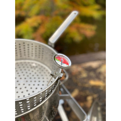 Bayou Classic 10 Quart Stainless Steel Fry Pot w/Perforated Basket & Thermometer