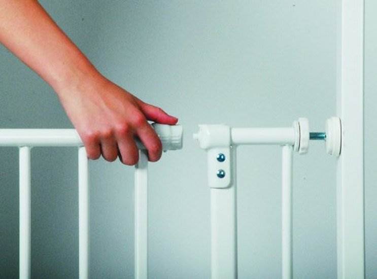 North States Easy Close 38.5 Inch Metal Baby Pet Safety Gate, White (3 Pack)
