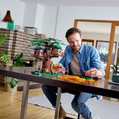 LEGO Ideas 21318 Tree House 3036 Piece Block Building Set with 4 Minifigures