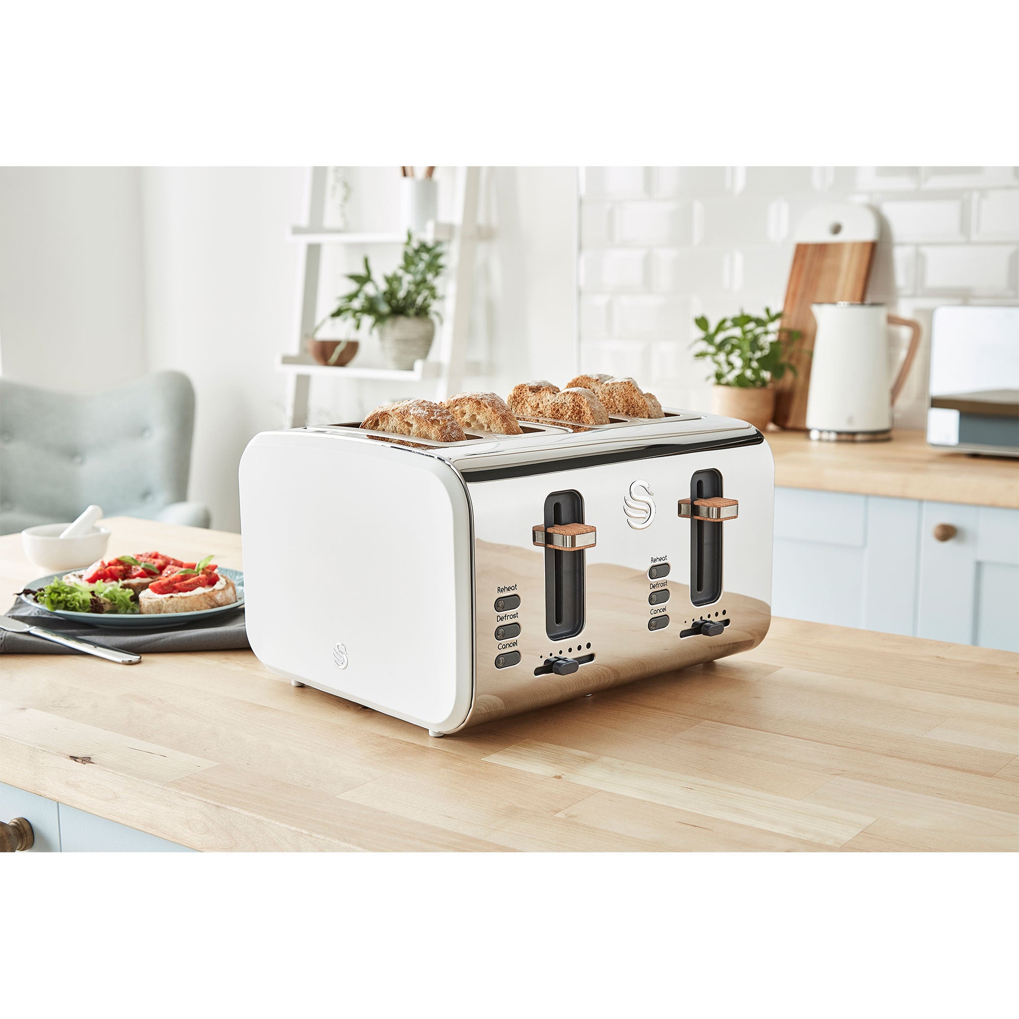 Salton Swan Nordic Toaster 4 Slice with 3 Modes and Crumb Tray (Open Box) - VMInnovations