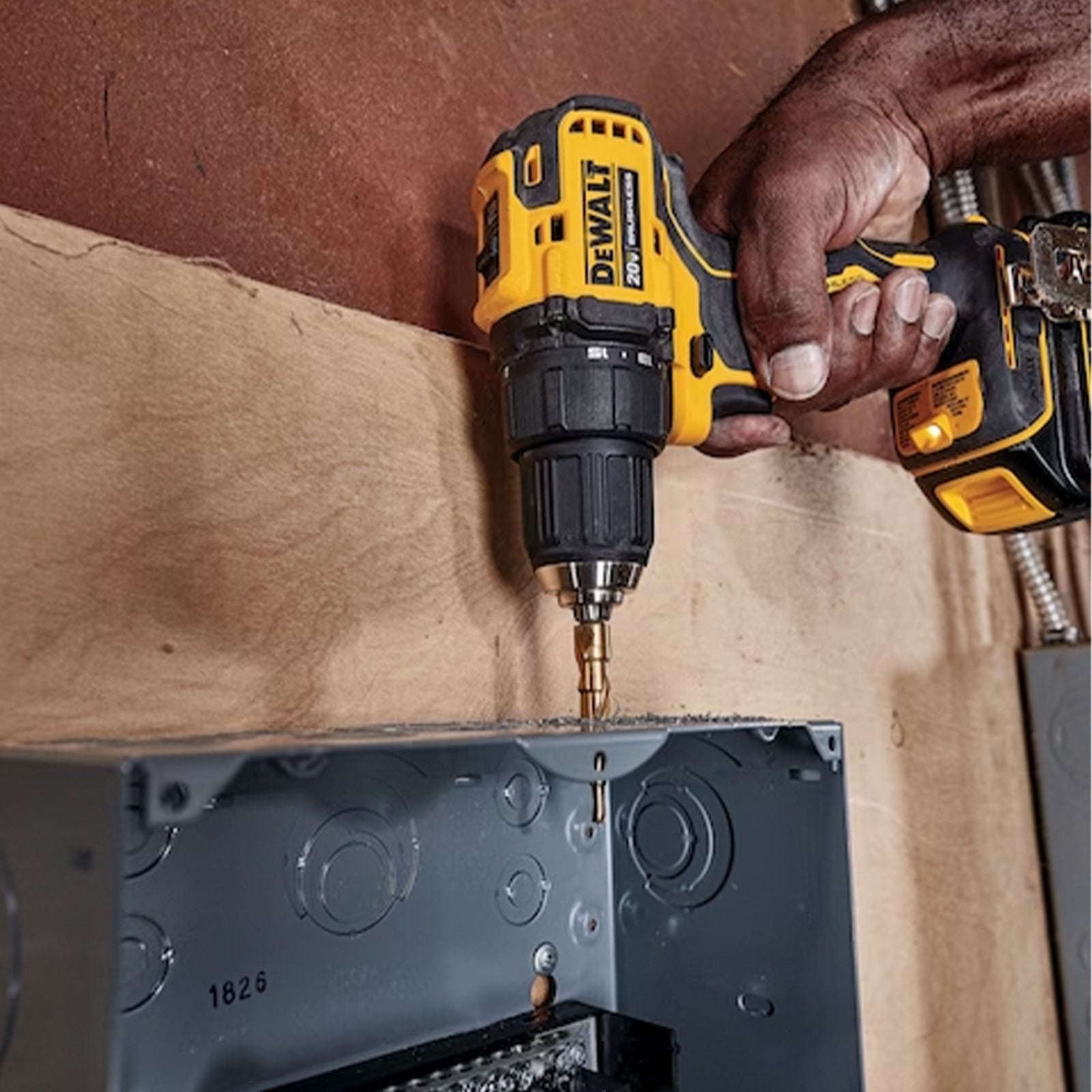 DeWalt ATOMIC 20 Volt 0.5 Inch Brushless Motor Drill Driver Kit Hand Tool Set - VMInnovations
