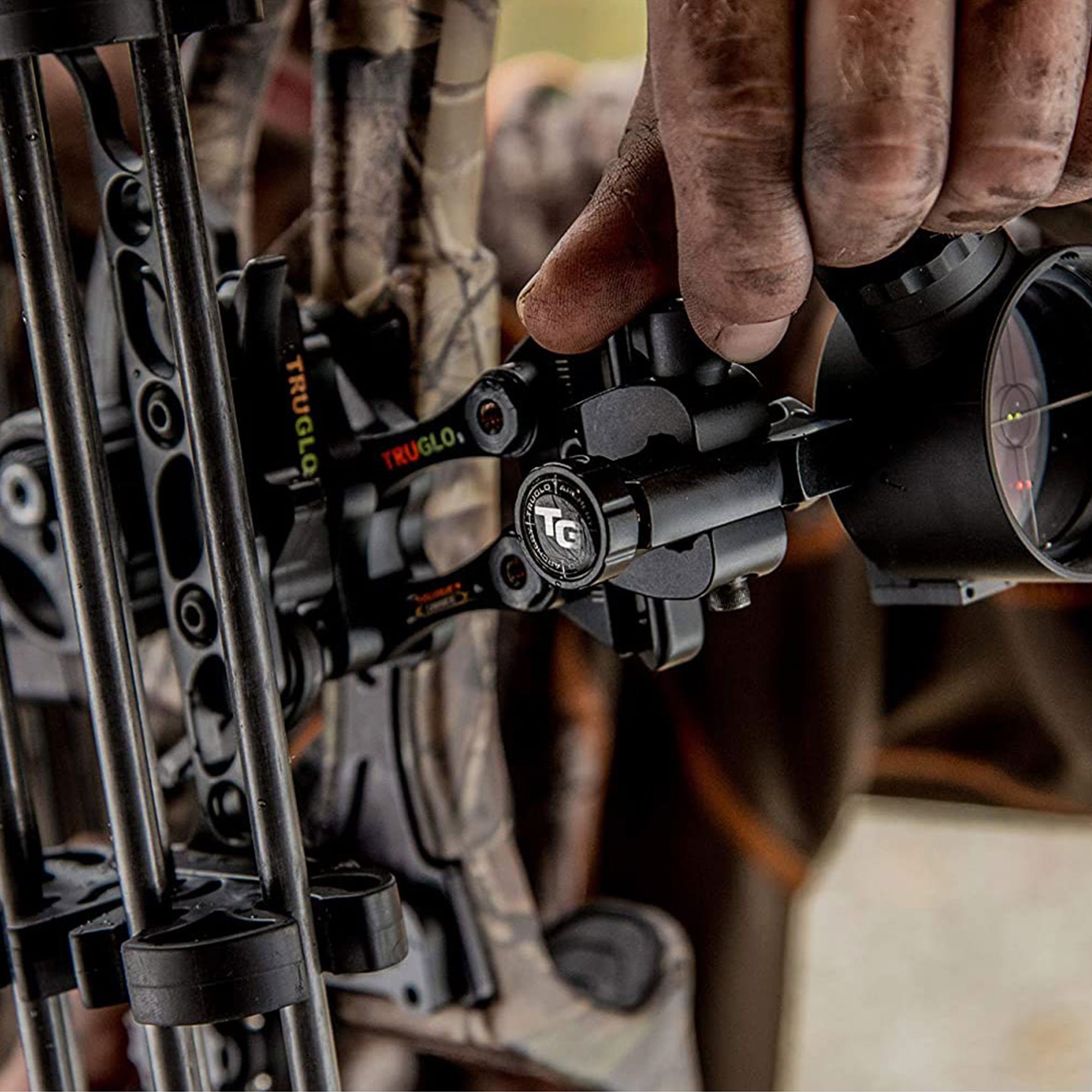 TruGlo Pro Power Dot Illuminated Adjustable Range Rover LED Bow Sight (2 Pack) - VMInnovations