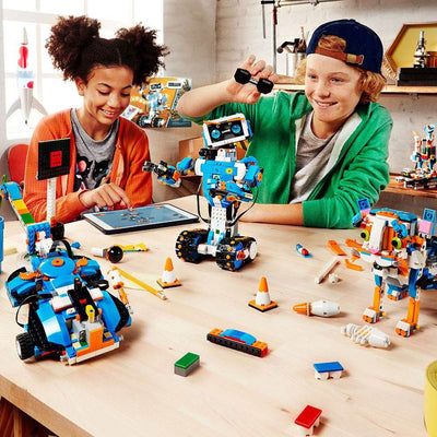 LEGO Boost Creative Toolbox 17101 Bluetooth Building and Coding Kit, 847 Pieces