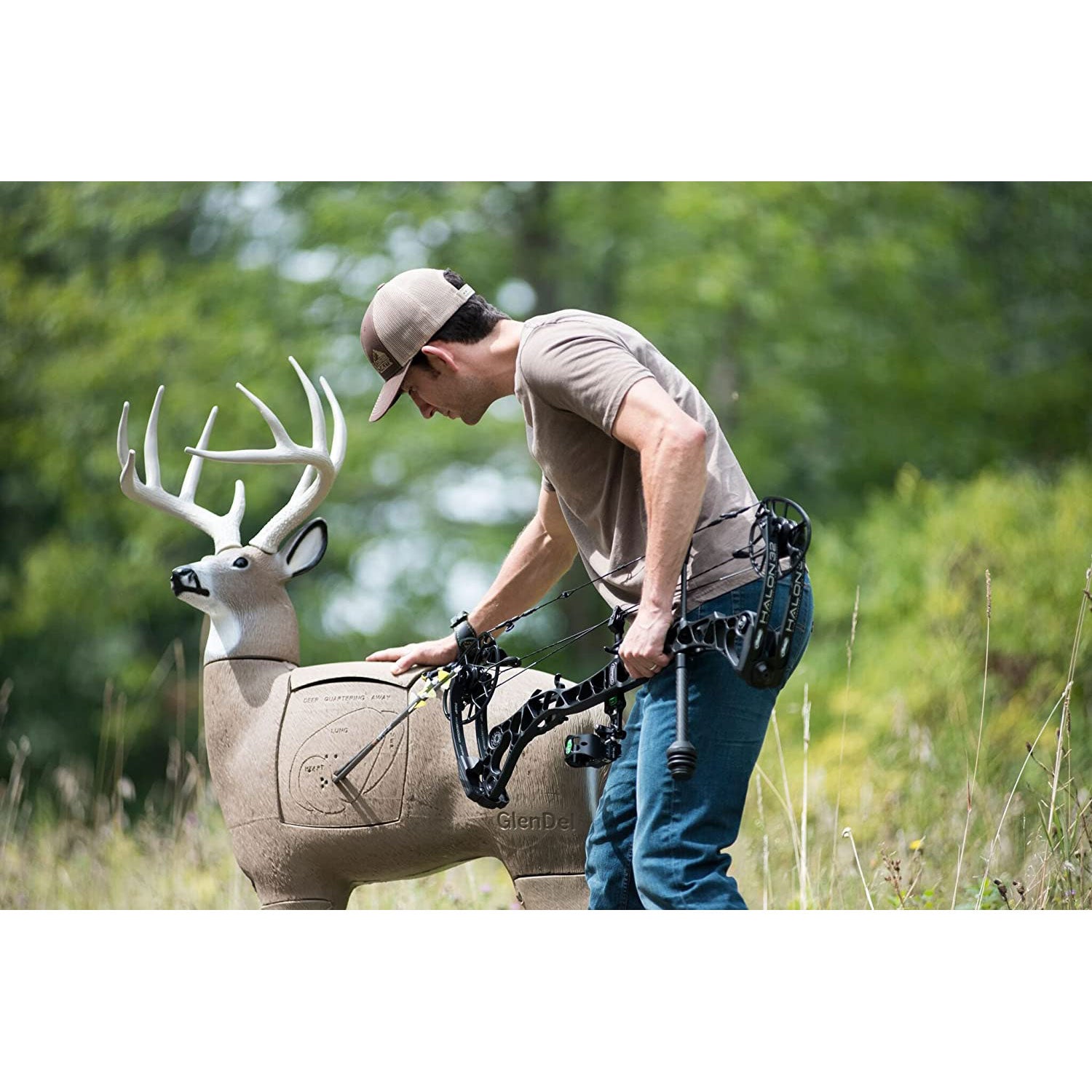 GlenDel 3D Archery Lifelike Pre Rut Buck Target with Replaceable Vitals Insert - VMInnovations
