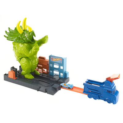 Hot Wheels Ginormous Smashin' Triceratops Adventure Toy Play Set for Ages 4 & Up