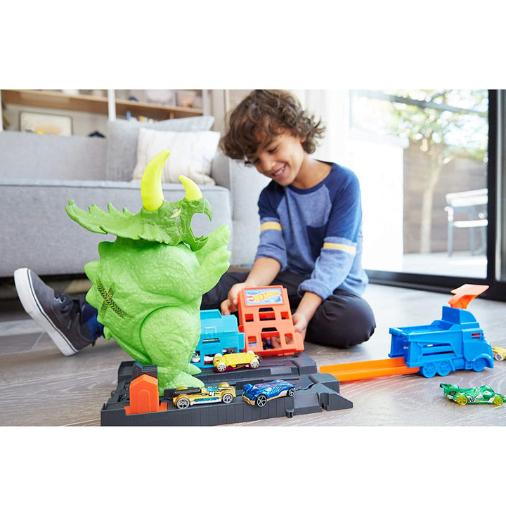 Hot Wheels Ginormous Smashin' Triceratops Adventure Toy Play Set for Ages 4 & Up - VMInnovations